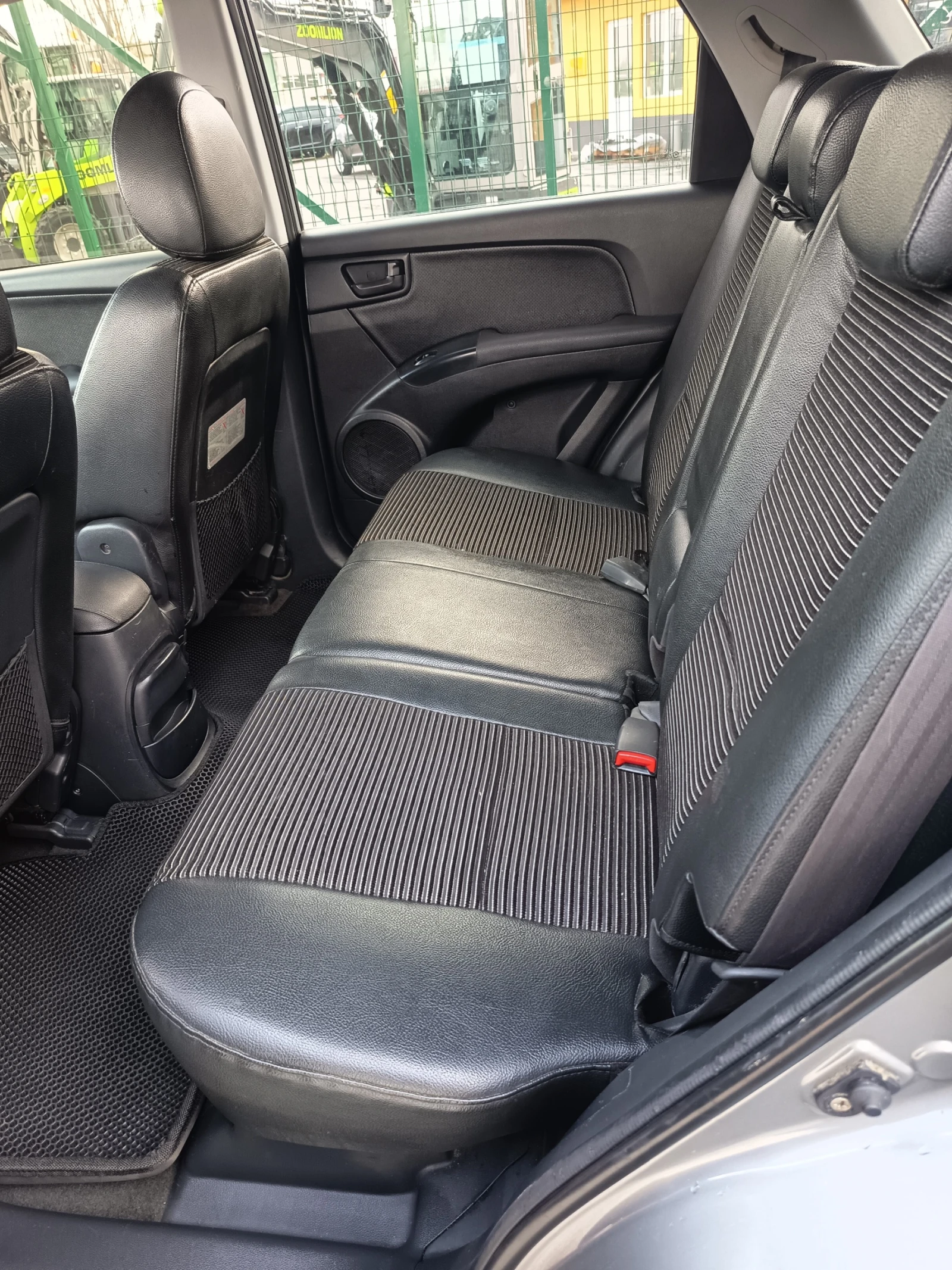 Kia Sportage 2.0/141k.c/4x4/ - изображение 10