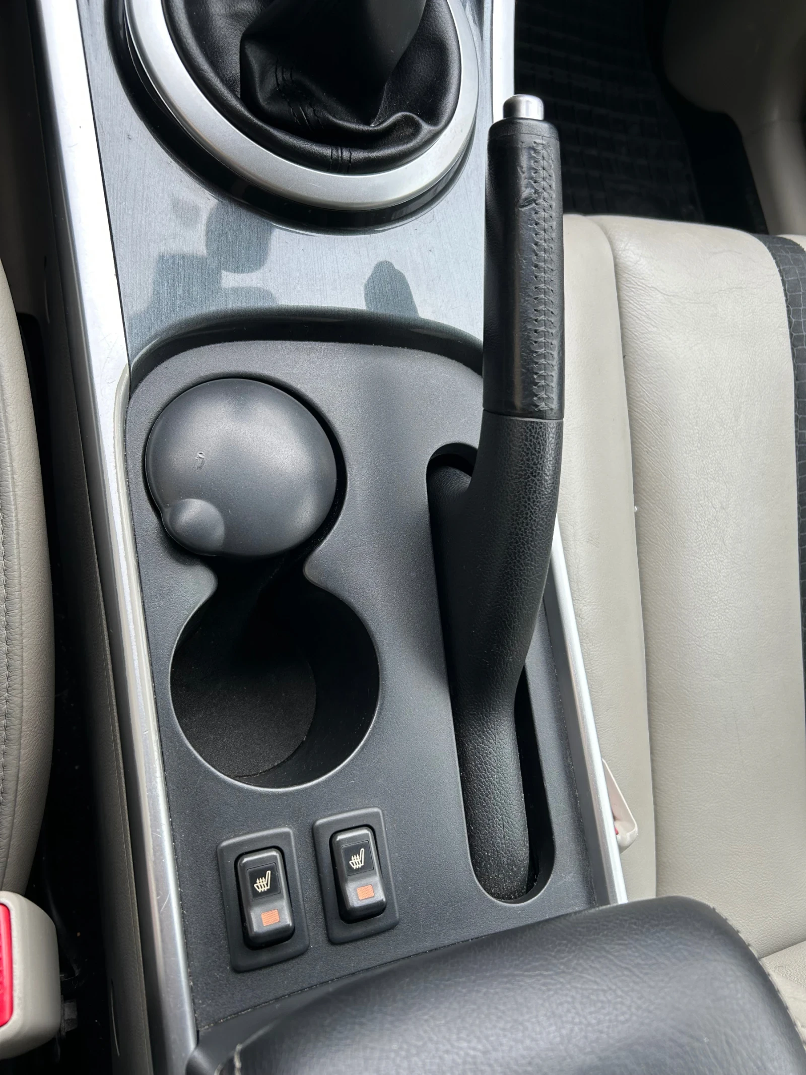 Mazda CX-7 2.3 LPG, снимка 14 - Автомобили и джипове - 53656382