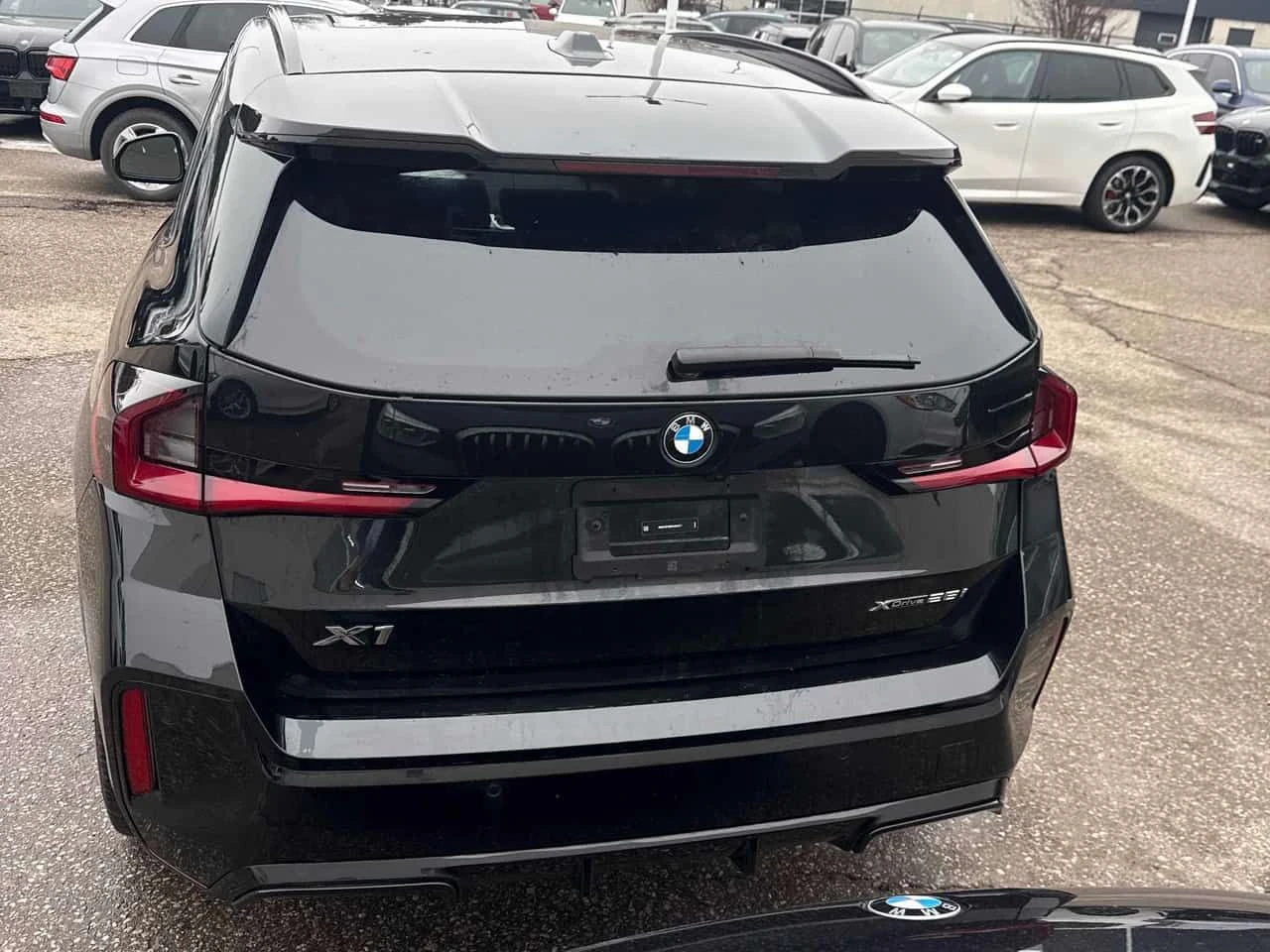 BMW X1 xDrive28i/360/HUD/ПРЕДСТАВИТЕЛСТВО НА BMW - изображение 5