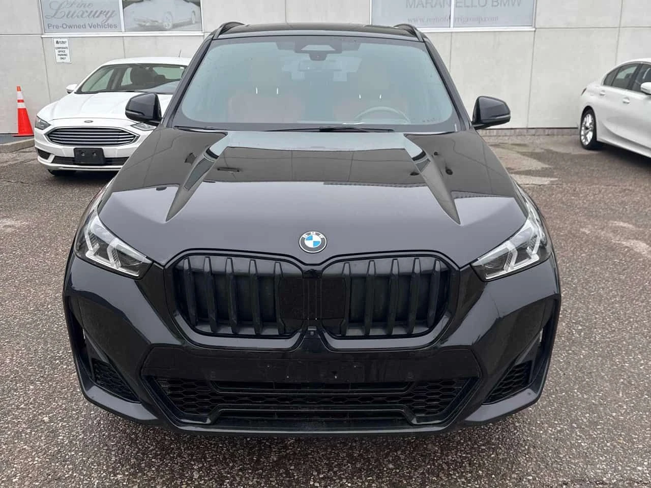 BMW X1 xDrive28i/360/HUD/ПРЕДСТАВИТЕЛСТВО НА BMW - изображение 2