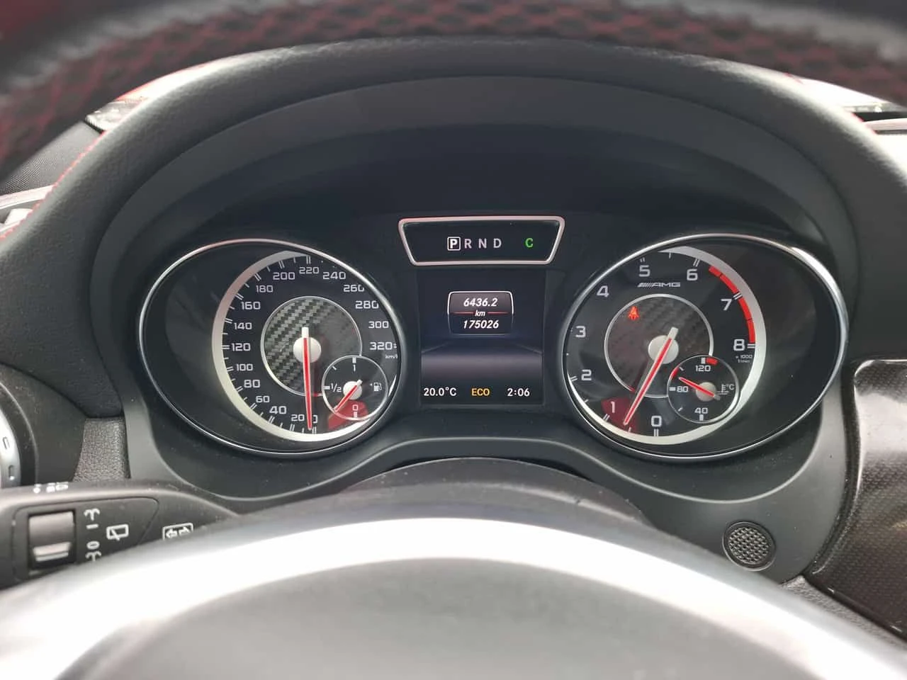 Mercedes-Benz GLA 45 AMG * ЛИЦЕНЗИРАН ДИЛЪР * CARFAX, снимка 8 - Автомобили и джипове - 55593224