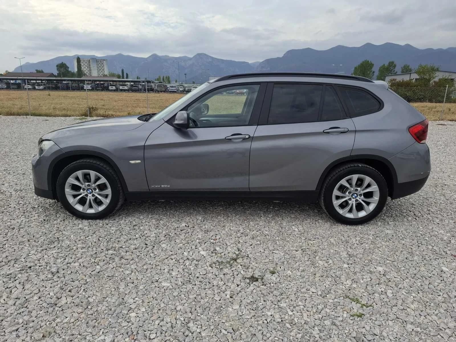 BMW X1 2.0d x-drive avtomat, снимка 3 - Автомобили и джипове - 56038955