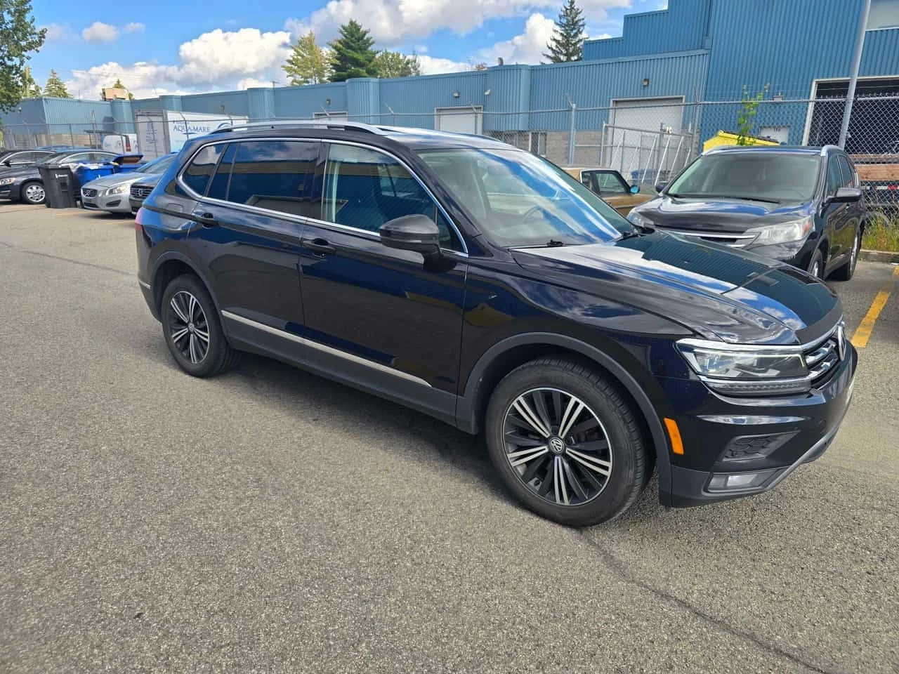 VW Tiguan * Highline * АВТОКРЕДИТ БЕЗ ПЪРВОНАЧАЛНА ВНОСКА* , снимка 3 - Автомобили и джипове - 56161858