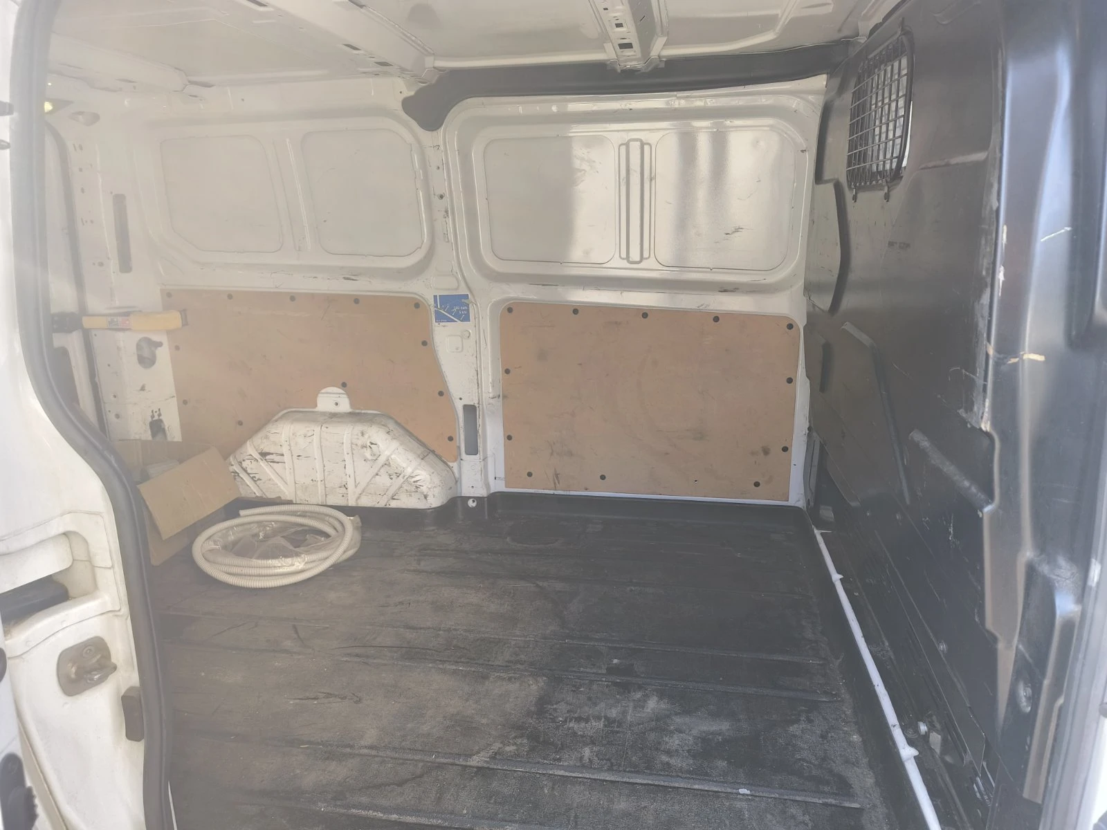 Ford Transit Custom 2.0 TDCi L1 Trend Business - изображение 10