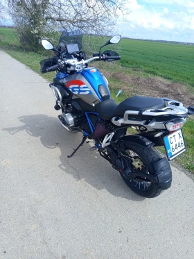 ������ BMW R