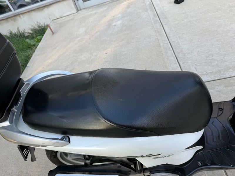 Honda Sh 125i, снимка 11 - Мотоциклети и мототехника - 52121656