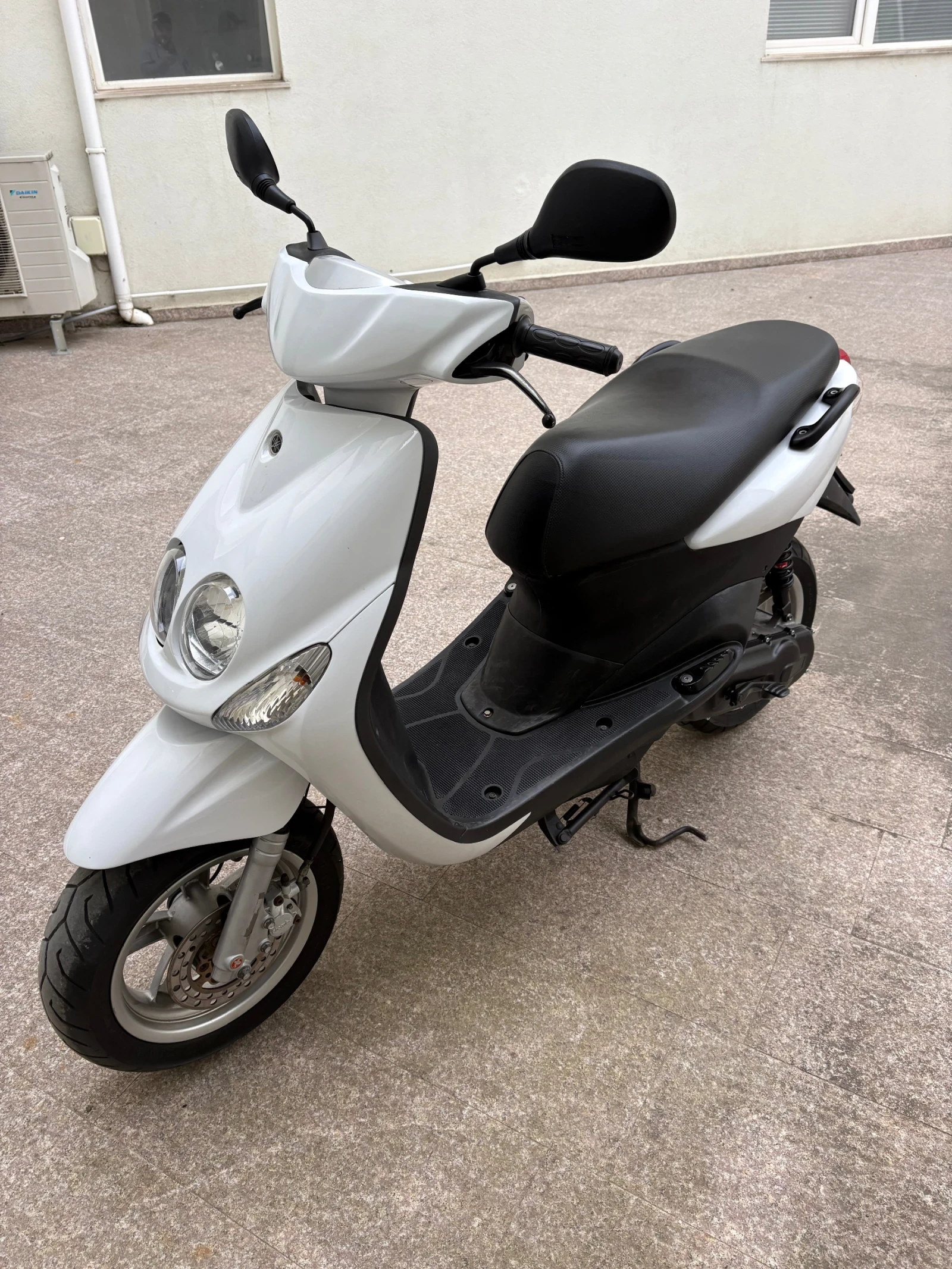 Yamaha Neos