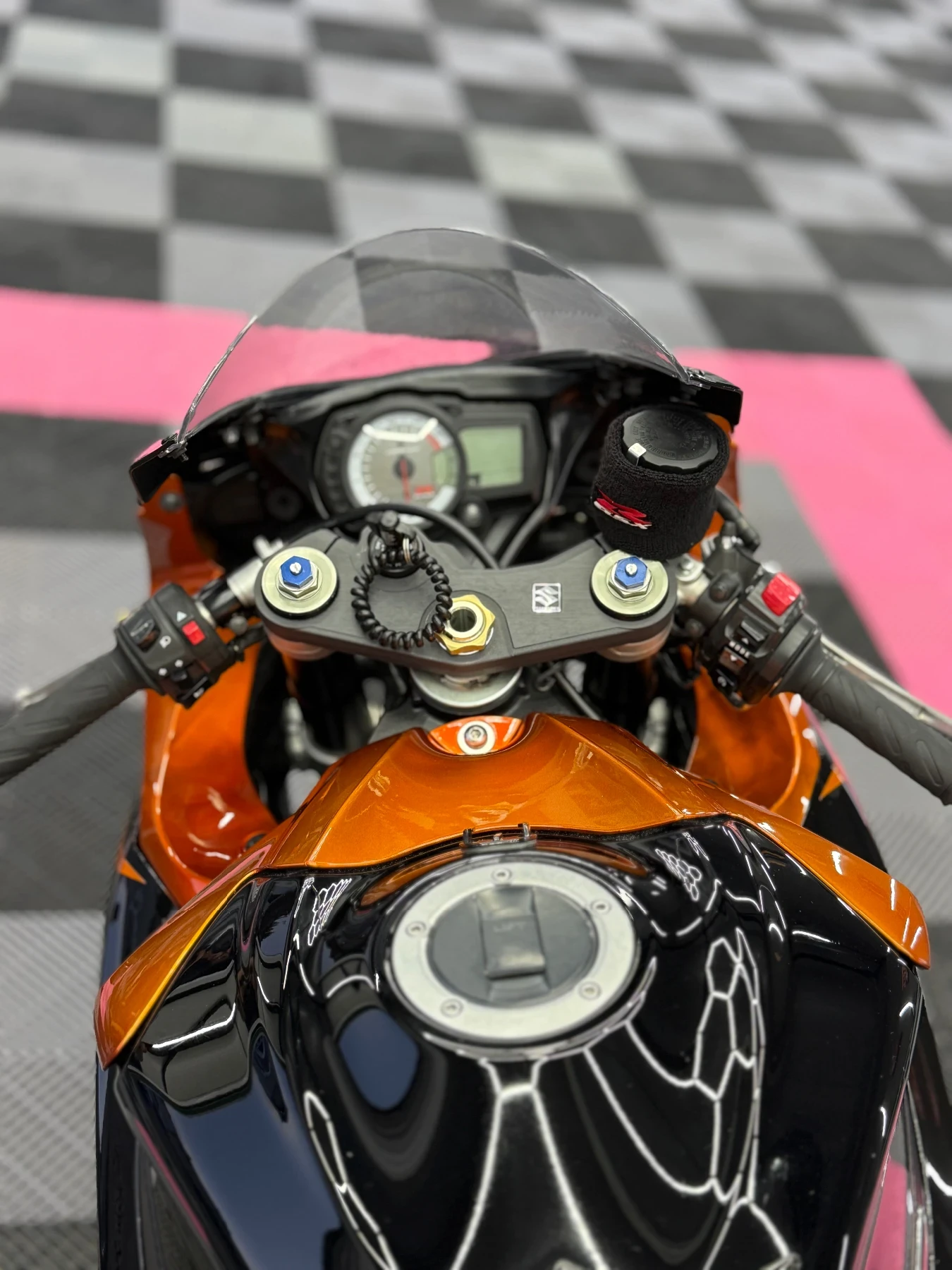 Suzuki Gsxr 750, снимка 8 - Мотоциклети и мототехника - 55543057
