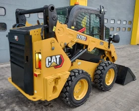 Мини челни товарачи Cat 242D3, снимка 3