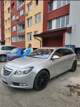 Opel Insignia 2.0 4x4 Sport Tourer, снимка 2