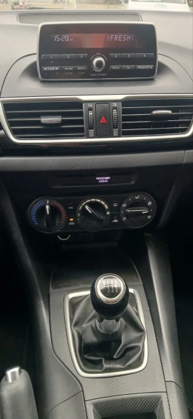 Mazda 3, снимка 8
