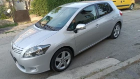 Toyota Auris 1.6 топ състояние , снимка 5