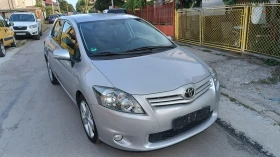 Toyota Auris 1.6 топ състояние , снимка 11