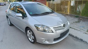 Toyota Auris 1.6 топ състояние , снимка 10