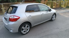 Toyota Auris 1.6 топ състояние , снимка 9