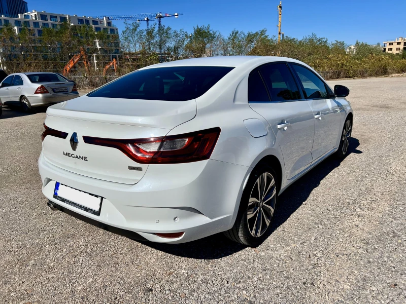 Renault Megane Sedan Intens 1.5 dCi EDC6, снимка 5 - Автомобили и джипове - 47466798