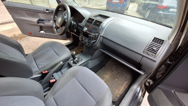 VW Polo, снимка 5 - Автомобили и джипове - 47488337