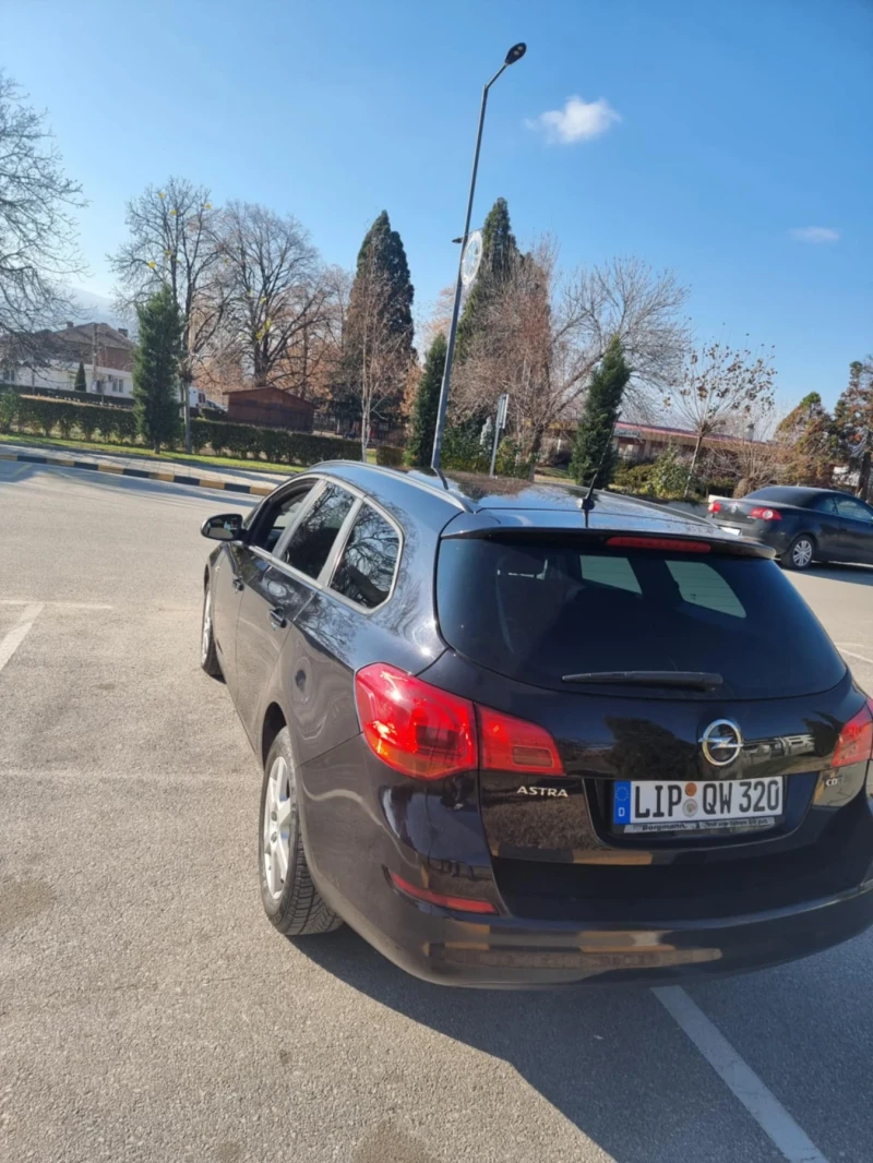 Opel Astra, снимка 5 - Автомобили и джипове - 48334402