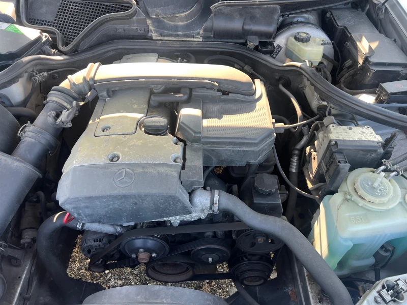 Mercedes-Benz E 200 E 200 ELEGANCE, снимка 17 - Автомобили и джипове - 50599299