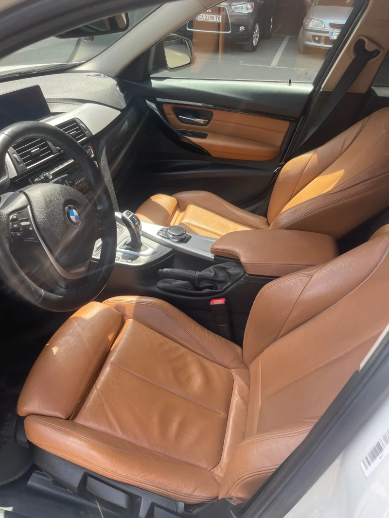BMW 320 Ф30 x-drive M pack, снимка 10 - Автомобили и джипове - 51015135