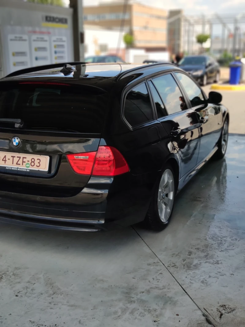 BMW 320, снимка 4 - Автомобили и джипове - 51235175