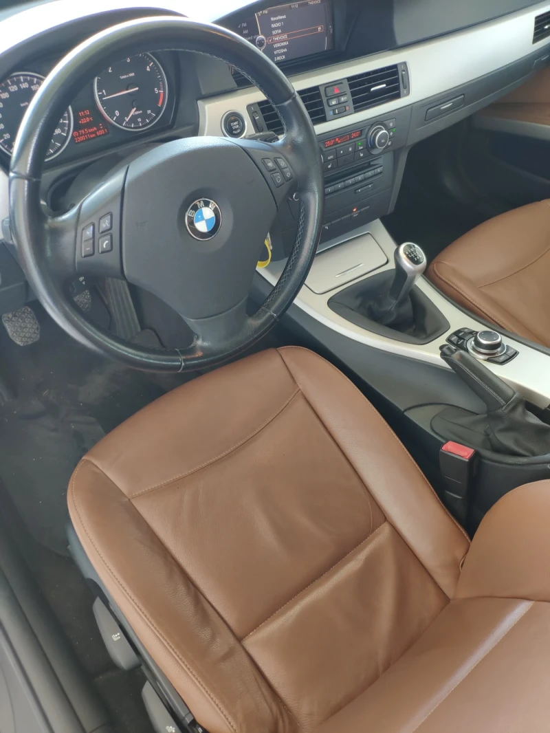 BMW 320, снимка 6 - Автомобили и джипове - 51235175
