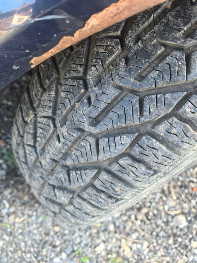 VW Golf, снимка 4 - Автомобили и джипове - 53025804