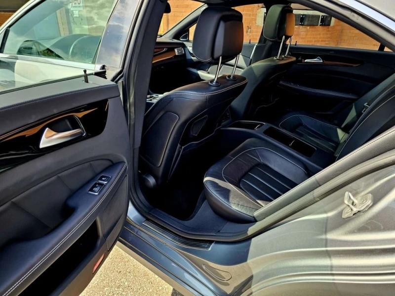 Mercedes-Benz CLS * CLS550 4 MATIC * CARFAX * ЦЕНА ДО БГ, снимка 16 - Автомобили и джипове - 53099304