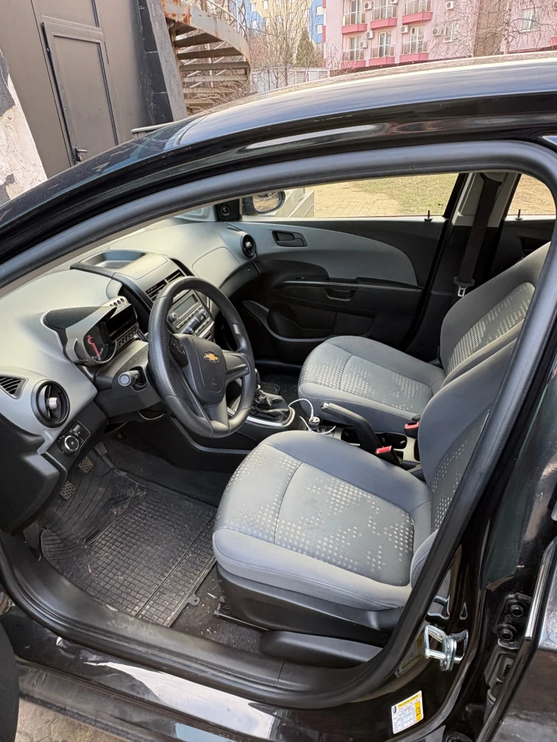 Chevrolet Aveo, снимка 7 - Автомобили и джипове - 53141555