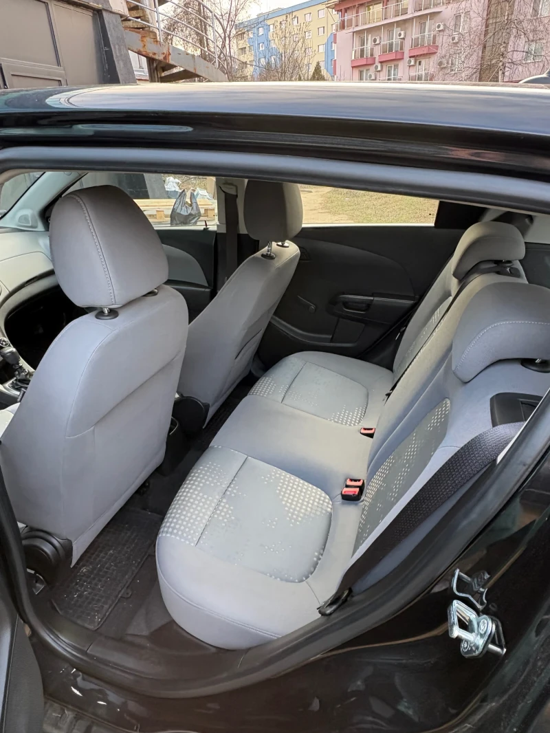 Chevrolet Aveo, снимка 8 - Автомобили и джипове - 53141555