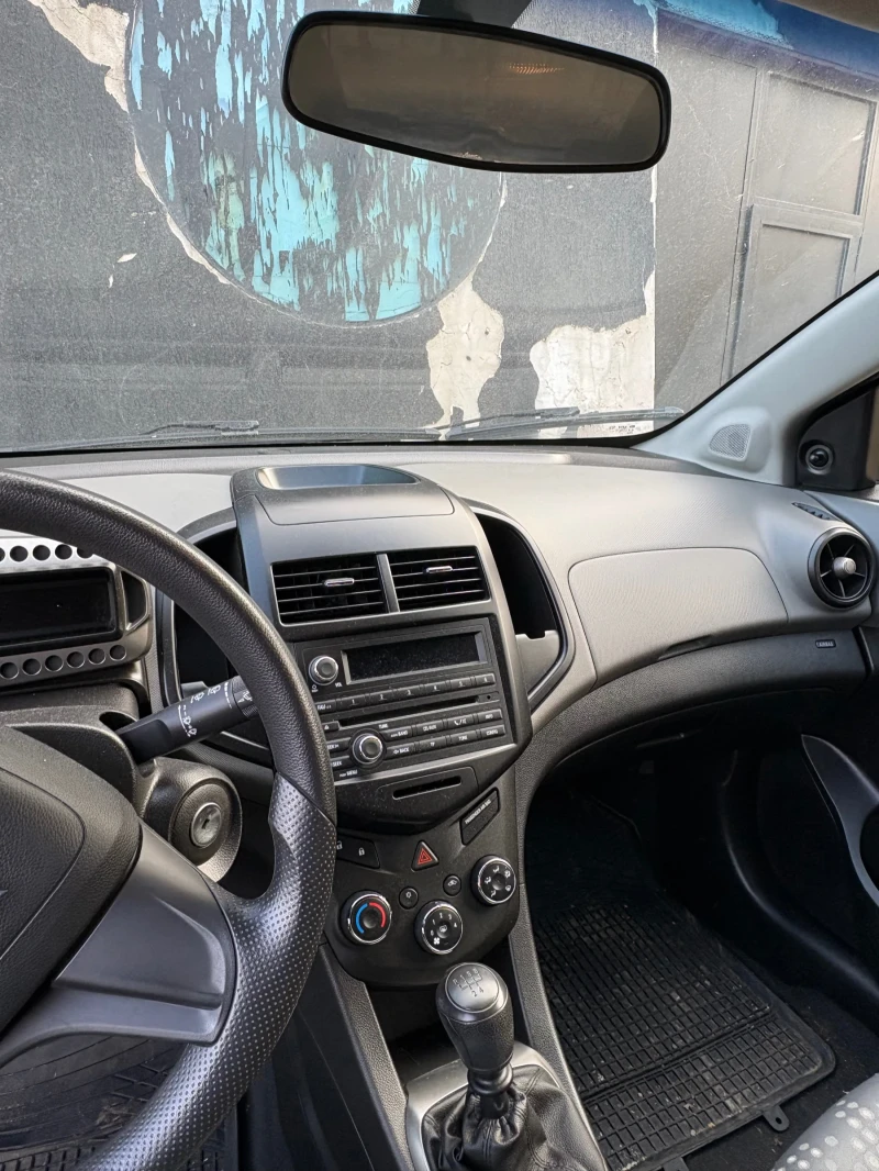 Chevrolet Aveo, снимка 6 - Автомобили и джипове - 53141555