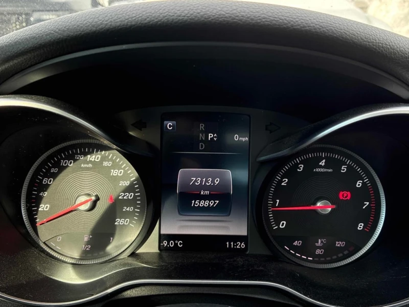 Mercedes-Benz C 300 * CARFAX * БЕЗ ПЪРВОНАЧАЛНА ВНОСКА, снимка 8 - Автомобили и джипове - 53205110