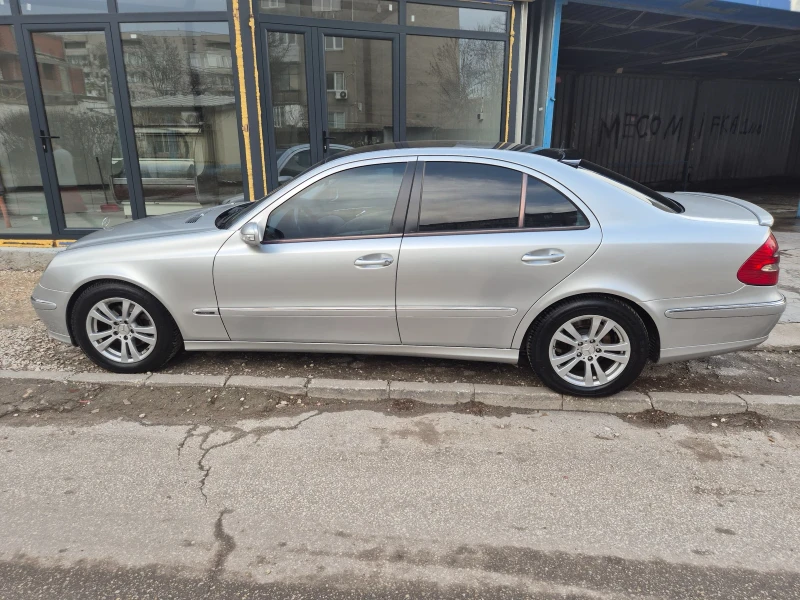 Mercedes-Benz E 270, снимка 5 - Автомобили и джипове - 53263654