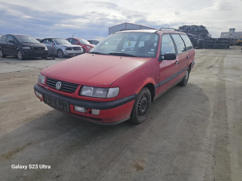 VW Passat 1.9 TDI, снимка 2 - Автомобили и джипове - 53282896