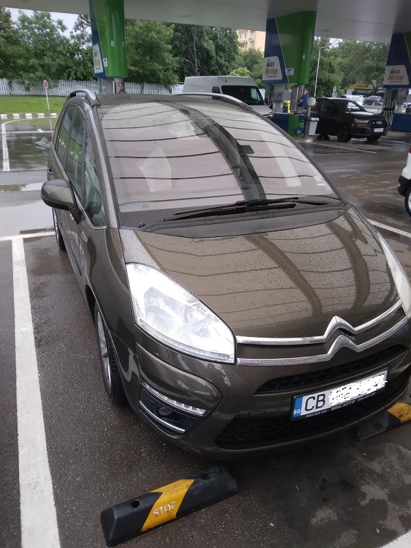 Citroen C4 Picasso, снимка 4 - Автомобили и джипове - 54780319