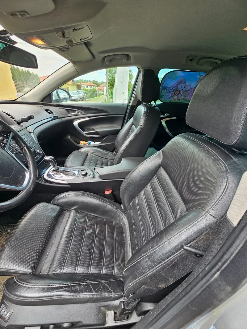 Opel Insignia 2.0 4x4 Sport Tourer, снимка 8 - Автомобили и джипове - 55710863
