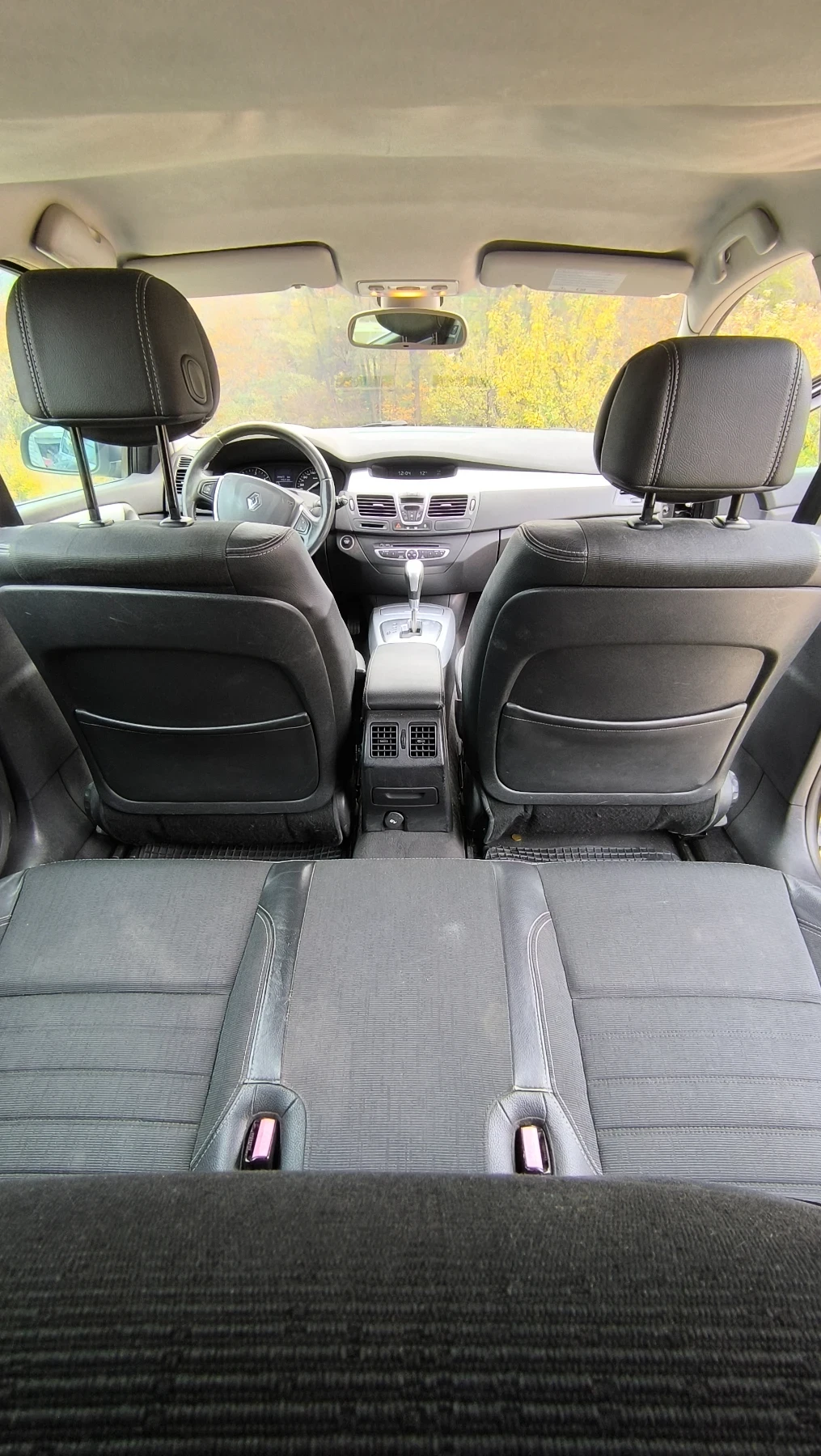 Renault Laguna 2.0dci 150к.с. автоматик - изображение 8