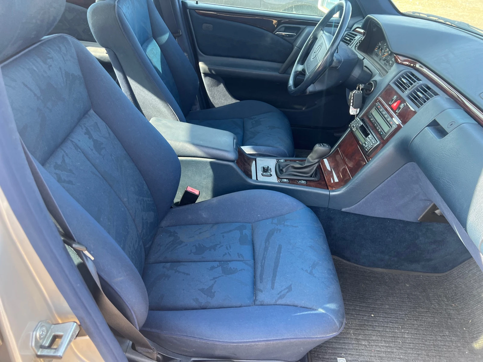 Mercedes-Benz E 200 E 200 ELEGANCE | Mobile.bg   12