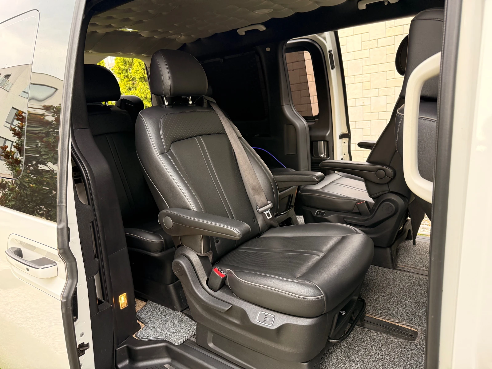 Hyundai Staria 3.5 LPG* 8+ 1* TV - изображение 10