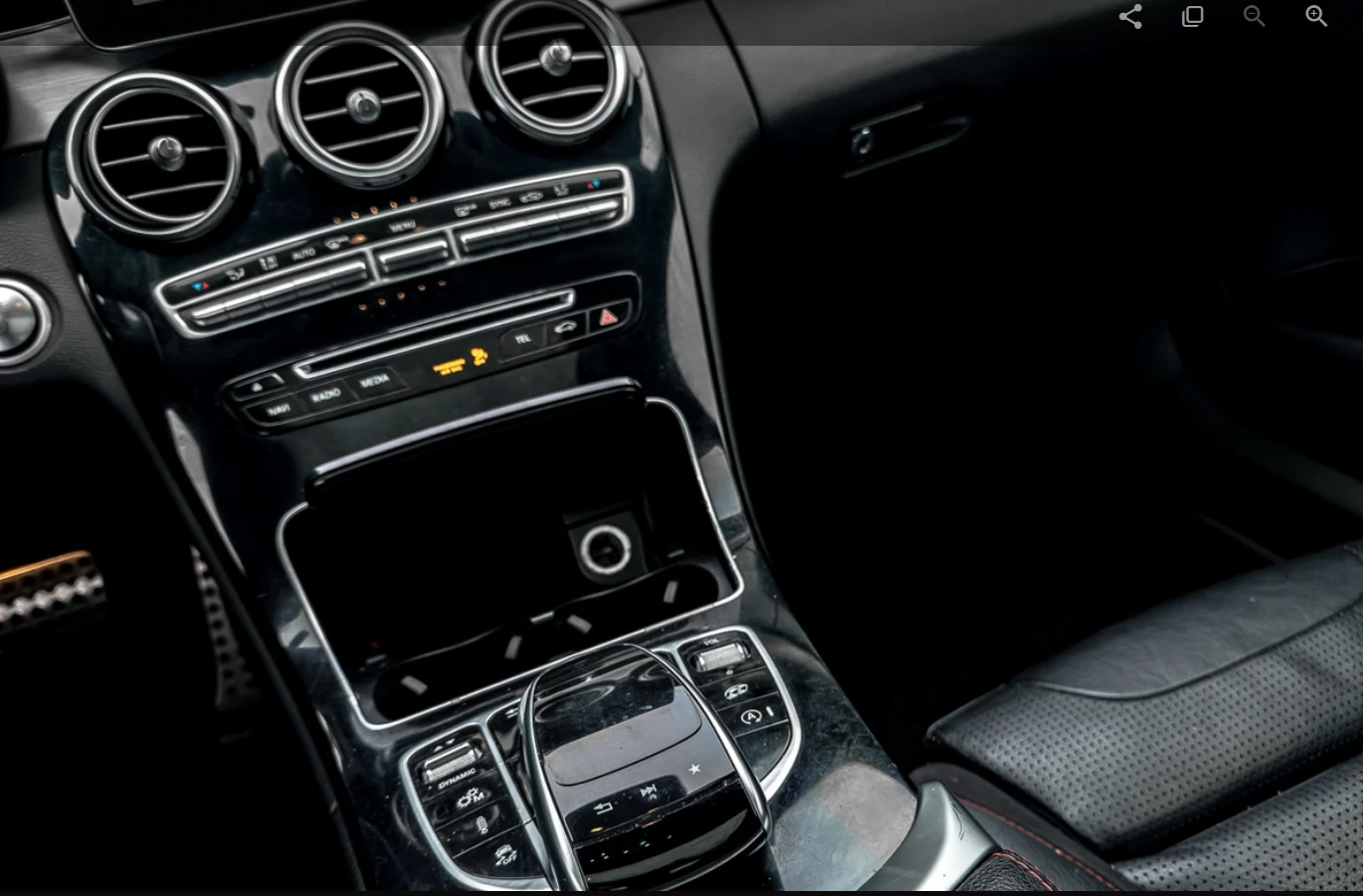 Mercedes-Benz C 43 AMG BSM | NAVI | BURMESTER | RED SEATBELT | КРАЙНА ЦЕН - изображение 4