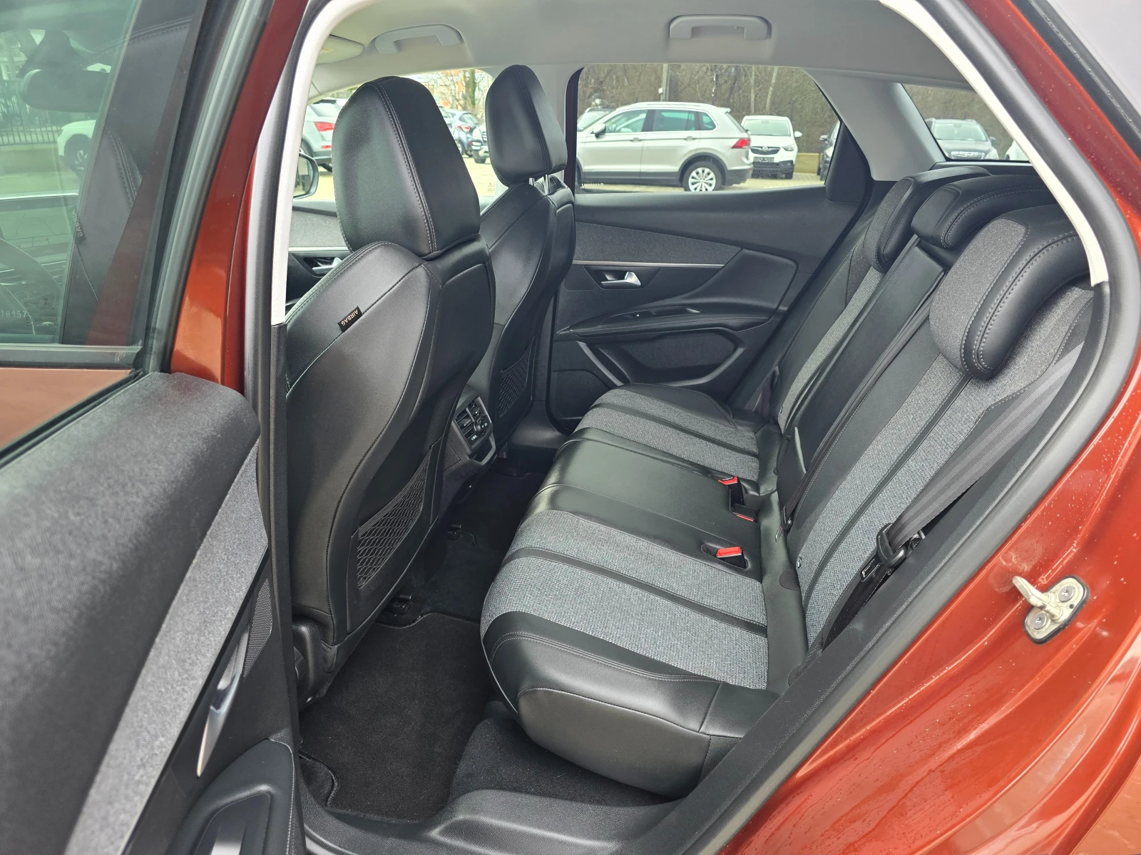 Peugeot 3008 1.5HDI, 130�.�., Allure, Digital, Camera, 2019�. | Mobile.bg � ����������� 9