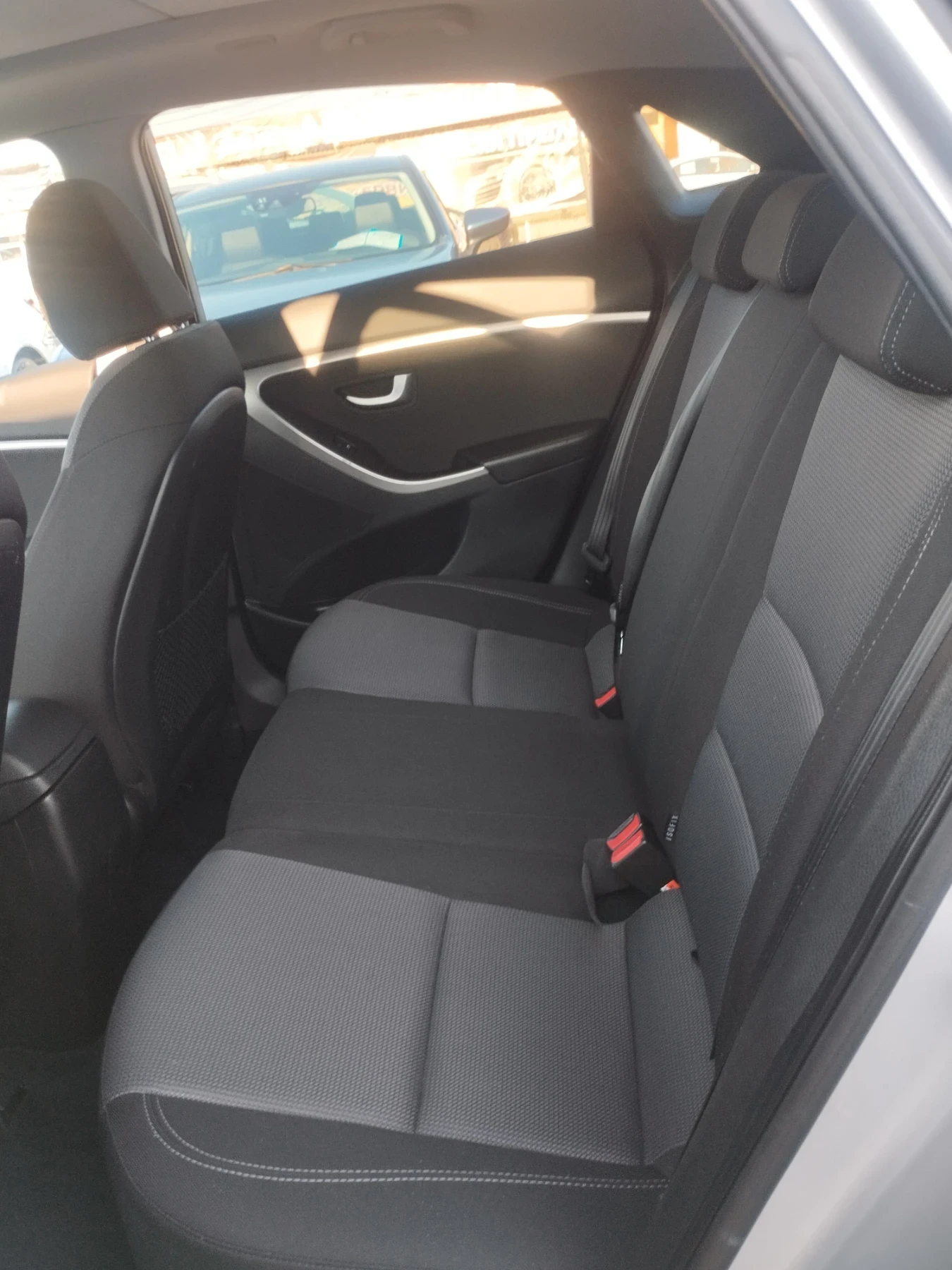 Hyundai I30 1.6 benzin panorama facelift , снимка 7 - Автомобили и джипове - 53737926