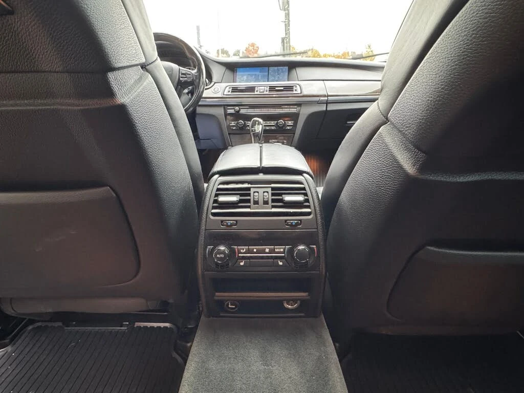 BMW 750 Li* ALPINA* X-DRIVE АвтоКредит(ЦЕНА ДО БГ), снимка 16 - Автомобили и джипове - 53774577