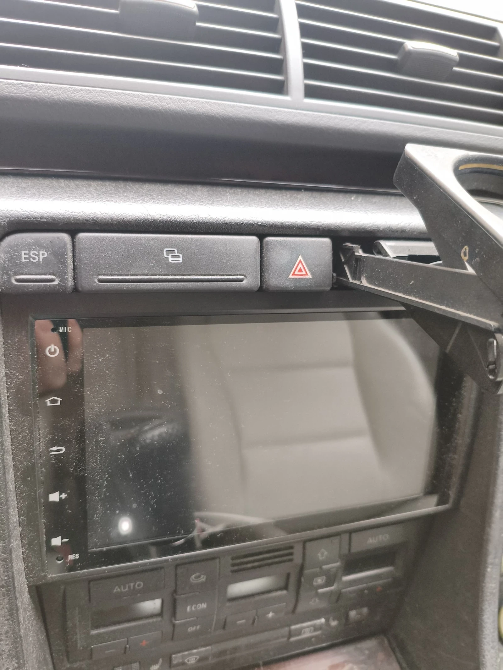 Audi A4, снимка 9 - Автомобили и джипове - 54379337