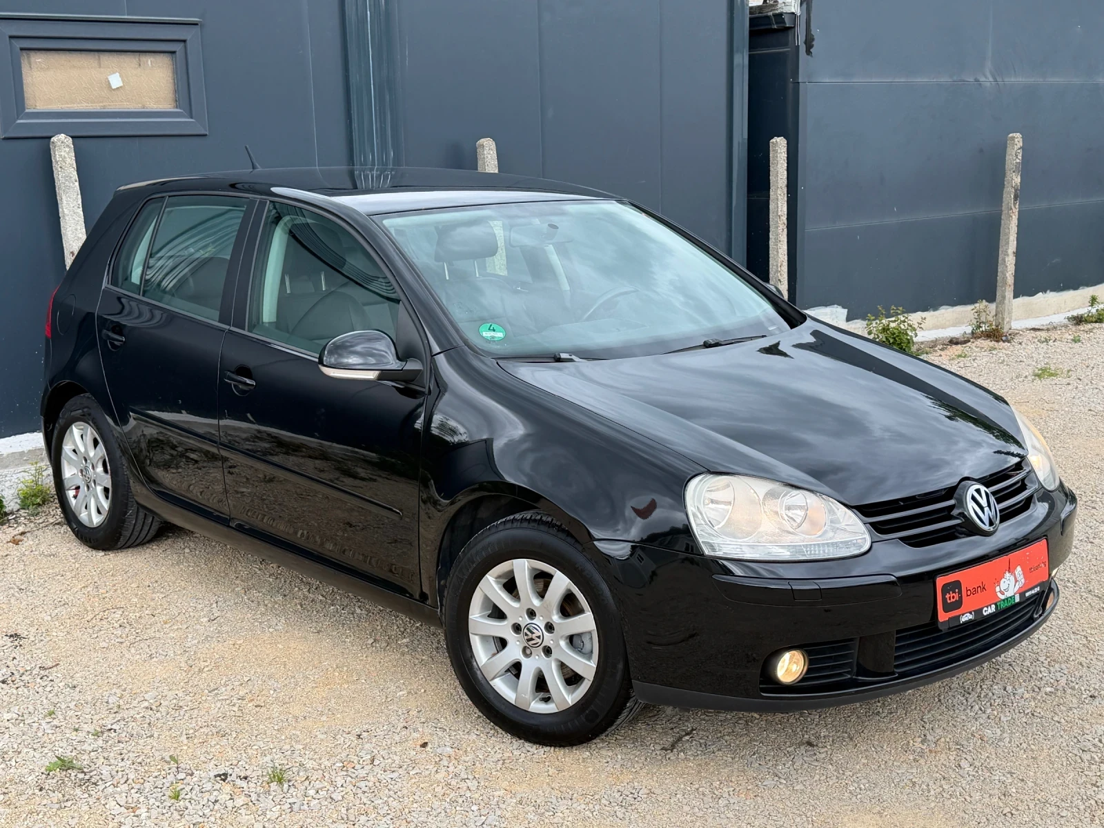 VW Golf 1.9TDI/105/КОЖА+ АЛКАНТАРА/НОВ СЪЕДИНИТЕЛ, снимка 3 - Автомобили и джипове - 54645908