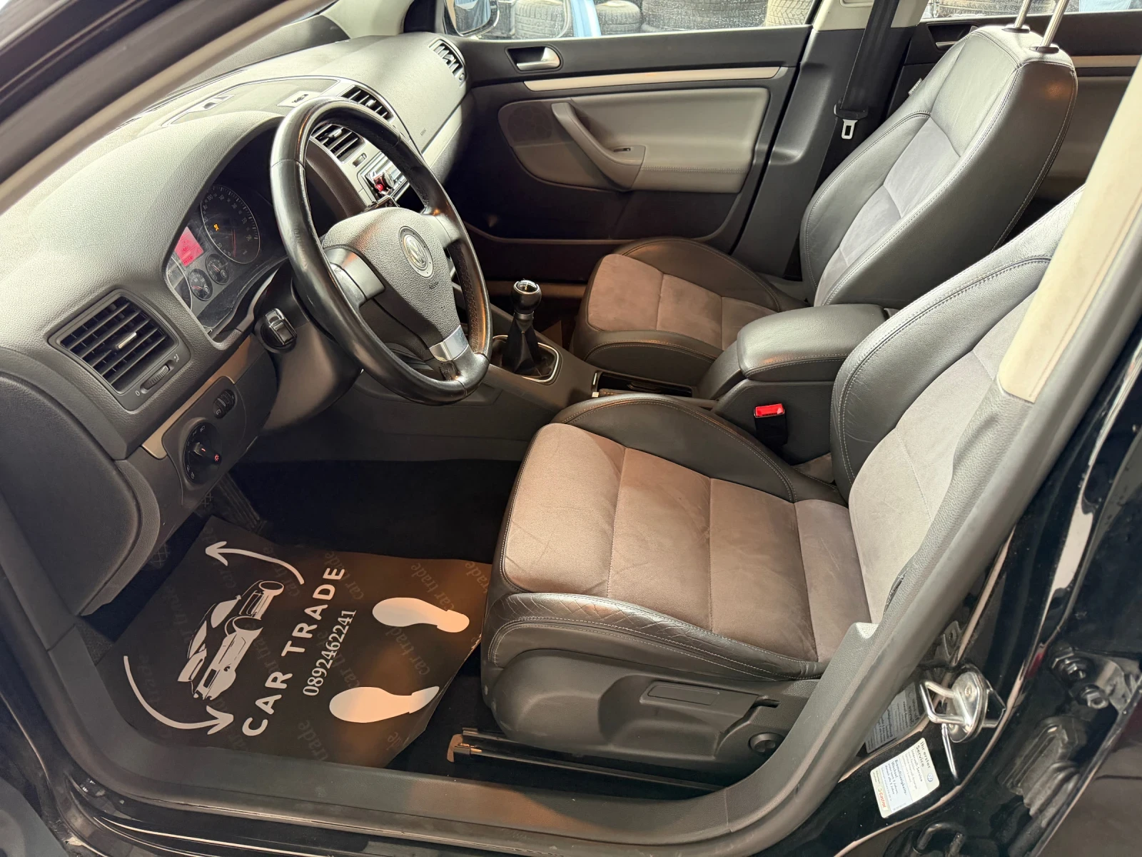 VW Golf 1.9TDI/105/КОЖА+ АЛКАНТАРА/НОВ СЪЕДИНИТЕЛ, снимка 8 - Автомобили и джипове - 54645908