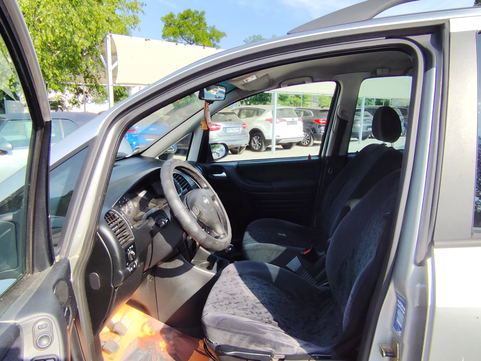 Opel Zafira 2.0TD* KLIMA* , снимка 7 - Автомобили и джипове - 54797682