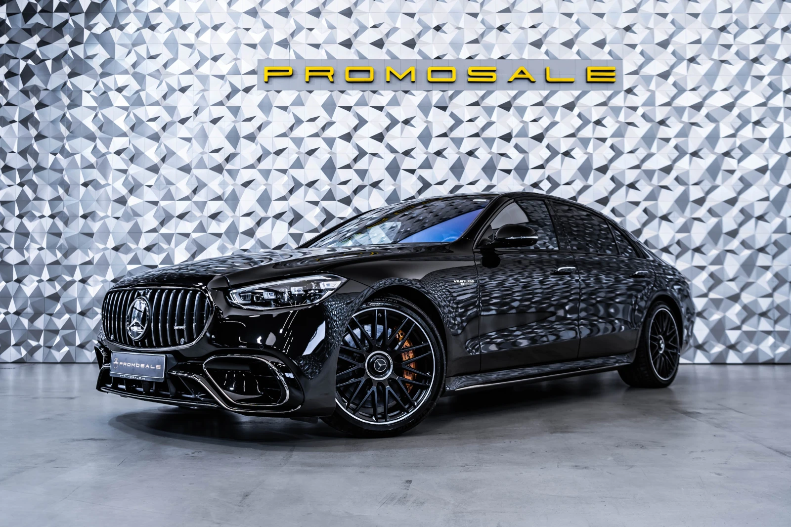 Mercedes-Benz S 63 AMG L 4M+ * Burm4D* CarbonCer* Монитори* Pano* FirstCl