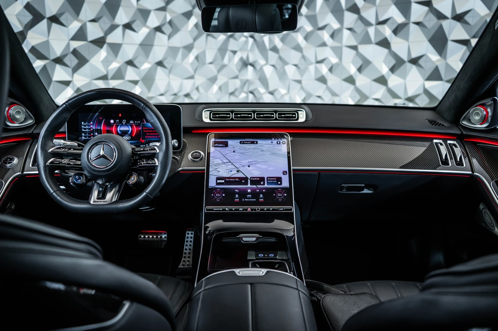 Mercedes-Benz S 63 AMG L 4M+ * Burm4D* CarbonCer* Монитори* Pano* FirstCl, снимка 11 - Автомобили и джипове - 54831788