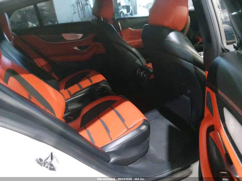 Mercedes-Benz GT 63 AMG | DISTRONIC | BURMESTER | , снимка 7 - Автомобили и джипове - 55045840